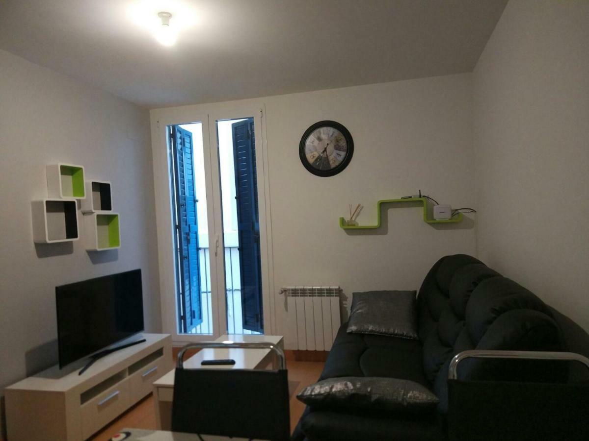 Apartament Apartamento Carmen Pampeluna Zewnętrze zdjęcie