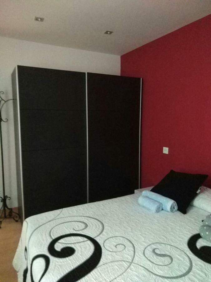 Apartament Apartamento Carmen Pampeluna Zewnętrze zdjęcie